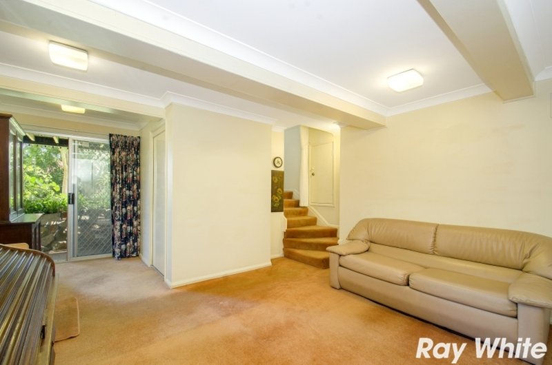 Photo - 68 Brucedale Drive, Baulkham Hills NSW 2153 - Image 6