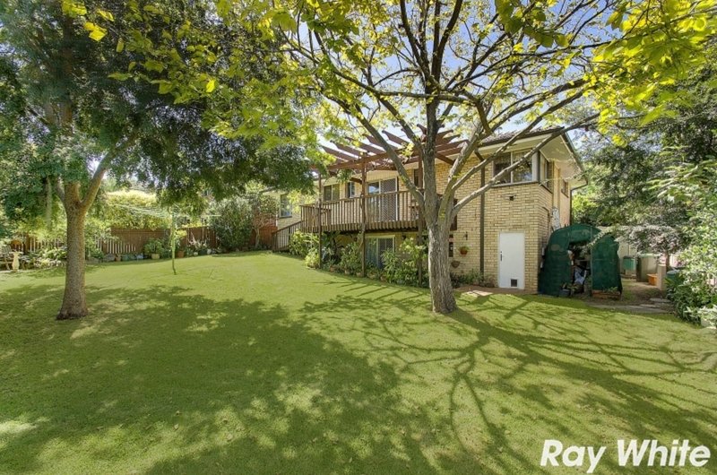 Photo - 68 Brucedale Drive, Baulkham Hills NSW 2153 - Image 9