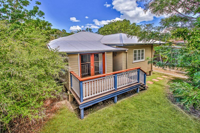 Photo - 68 Burralong Street, Deagon QLD 4017 - Image 6