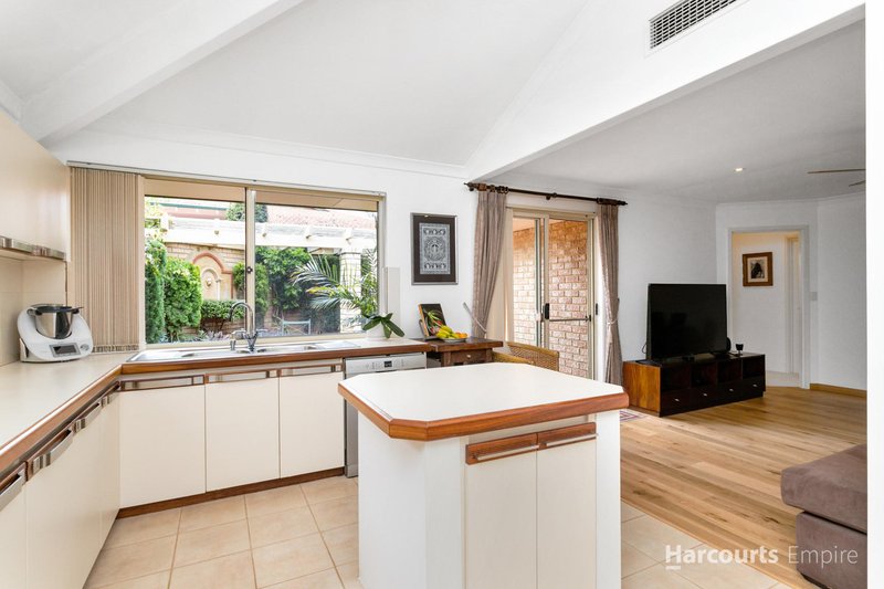 Photo - 68 Buxton Road, Wembley Downs WA 6019 - Image 8