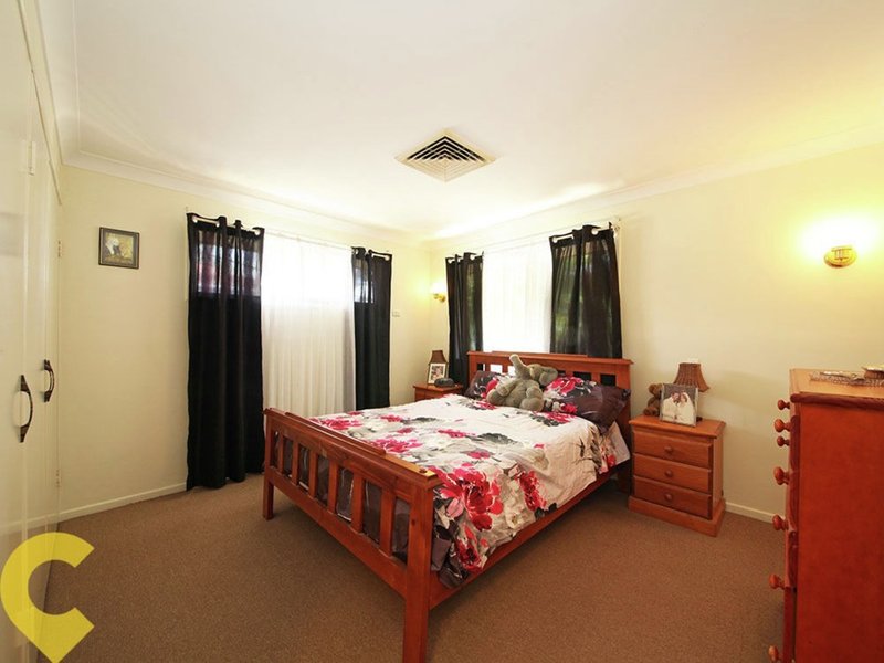 Photo - 68 Calala Drive, Strathpine QLD 4500 - Image 13