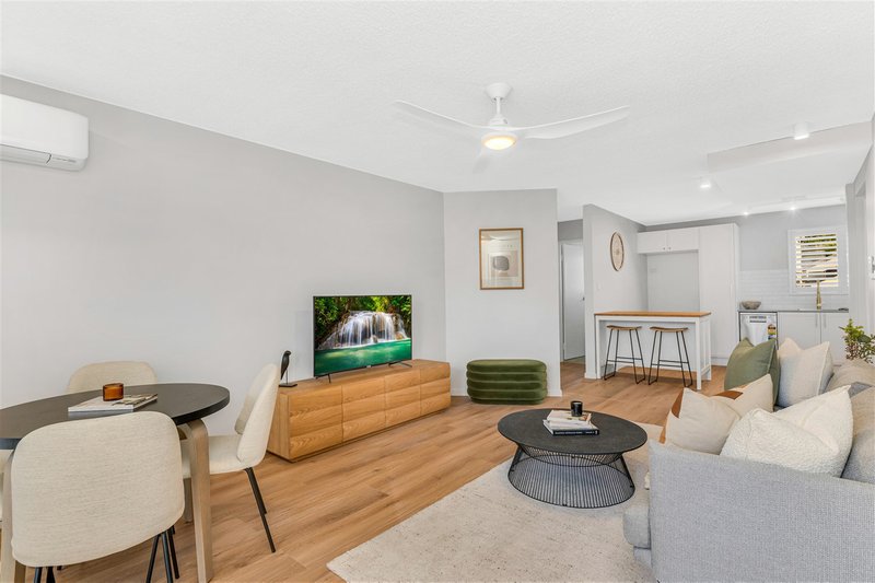 Photo - 6/8 Cardross Street, Yeerongpilly QLD 4105 - Image 4