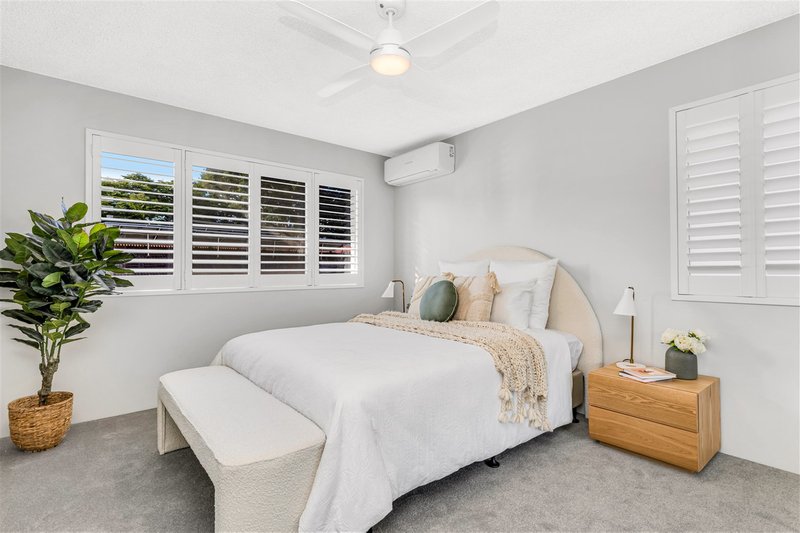 Photo - 6/8 Cardross Street, Yeerongpilly QLD 4105 - Image 5