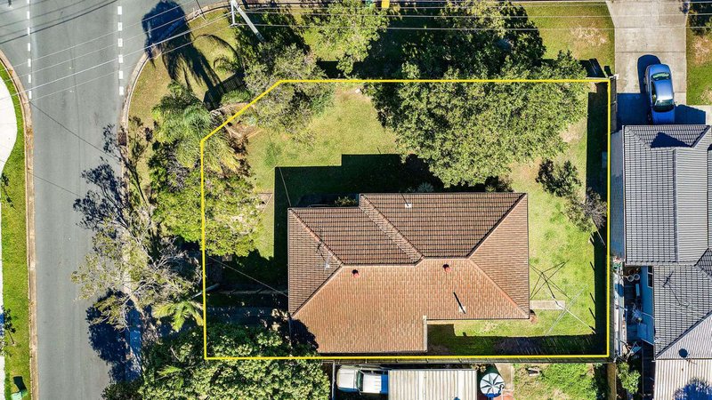 Photo - 68 Centaur St , Kippa-Ring QLD 4021 - Image 14