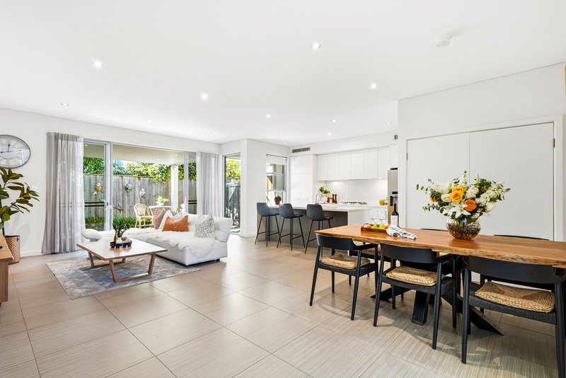 Photo - 68 Central Park Avenue, Norwest NSW 2153 - Image 6