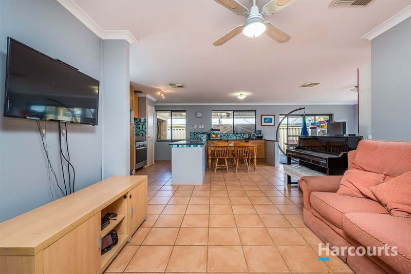 Photo - 68 Christian Circle, Quinns Rocks WA 6030 - Image 4