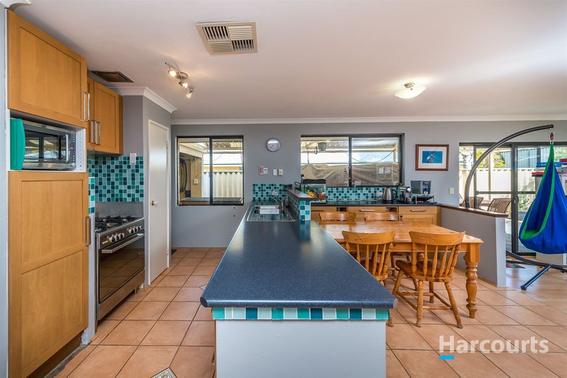 Photo - 68 Christian Circle, Quinns Rocks WA 6030 - Image 6