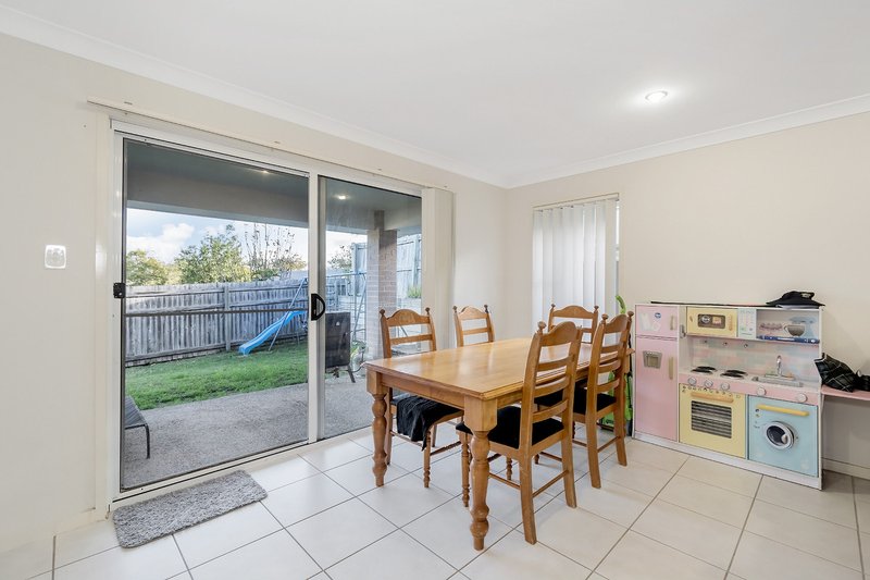 Photo - 68 Cirrus Way, Coomera QLD 4209 - Image 10