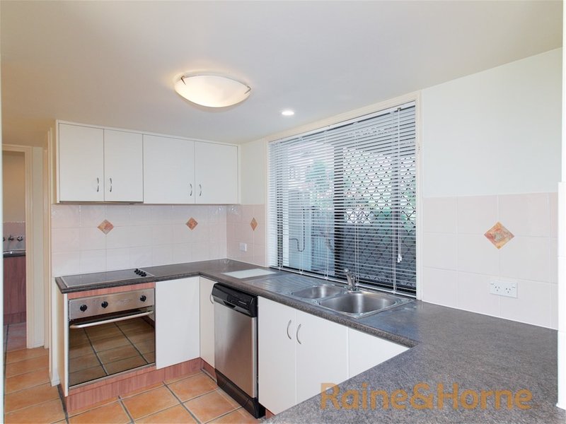 Photo - 6/8 Deason Street, Sunnybank QLD 4109 - Image 4