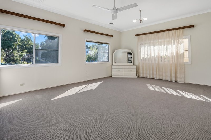 Photo - 68 Deighton Road, Dutton Park QLD 4102 - Image 2