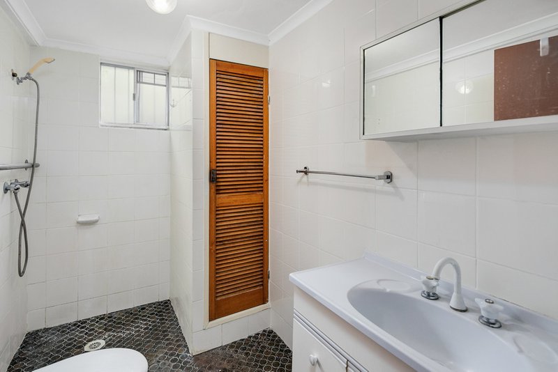 Photo - 68 Deighton Road, Dutton Park QLD 4102 - Image 8