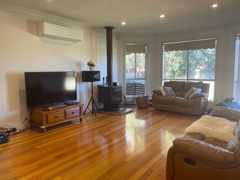 Photo - 68 Development Boulevard, Mill Park VIC 3082 - Image 4