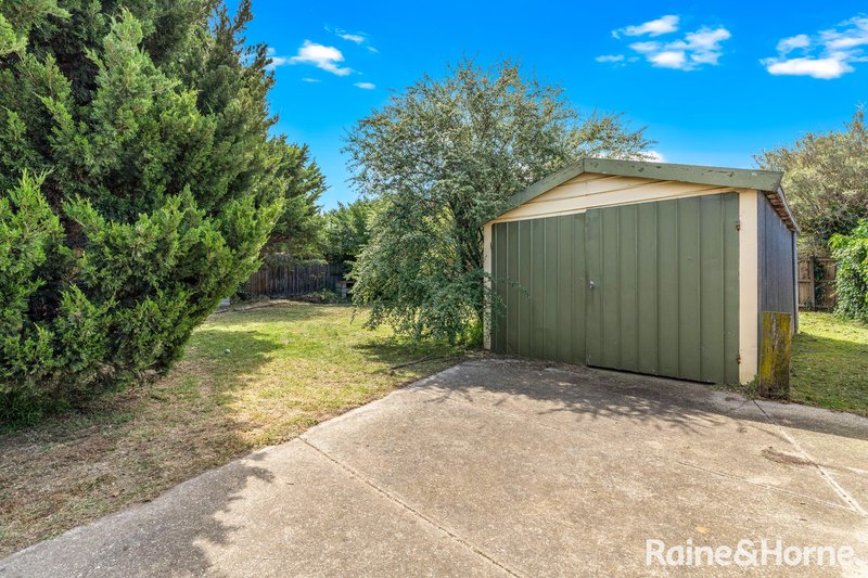 Photo - 68 Dobell Avenue, Sunbury VIC 3429 - Image 10