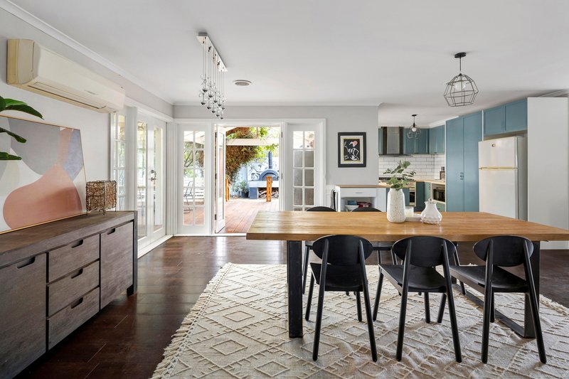Photo - 68 Ellinbank Crescent, Mornington VIC 3931 - Image 9