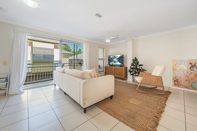 Photo - 6/8 Eric Road, Holland Park QLD 4121 - Image 5