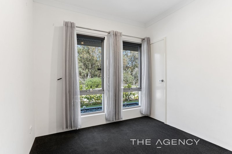 Photo - 68 Everingham Drive, Ellenbrook WA 6069 - Image 4