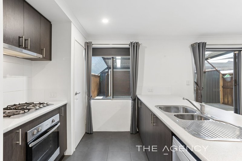 Photo - 68 Everingham Drive, Ellenbrook WA 6069 - Image 5