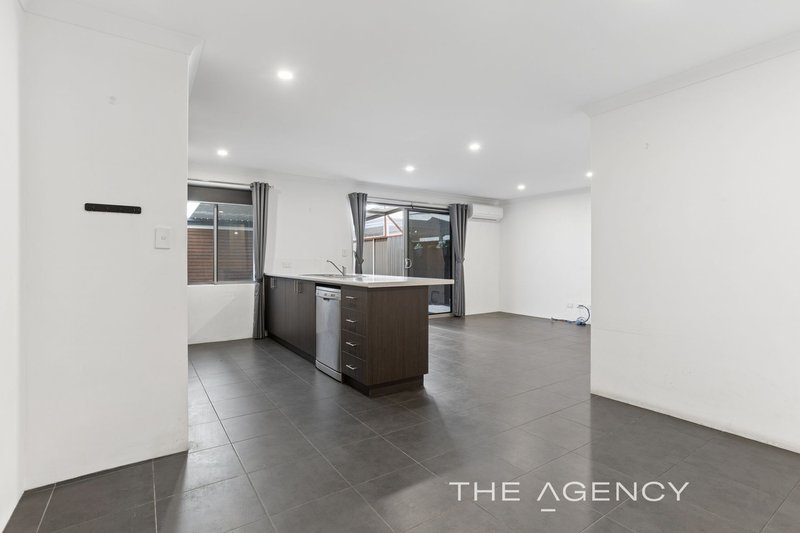Photo - 68 Everingham Drive, Ellenbrook WA 6069 - Image 8