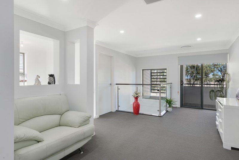 Photo - 68 Faulkner Way, Edmondson Park NSW 2174 - Image 5