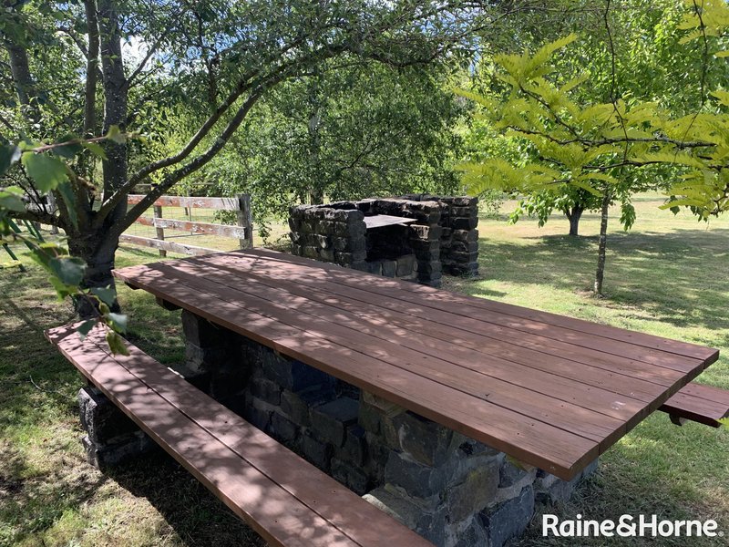 Photo - 68 Forest Road, Newham VIC 3442 - Image 31