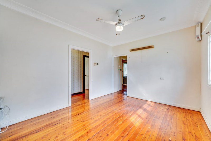 Photo - 68 Froude Street, Banyo QLD 4014 - Image 3