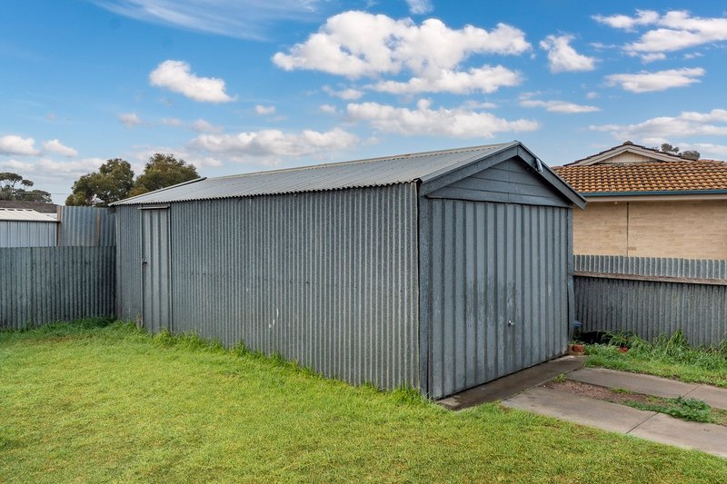 Photo - 68 Gail Crescent, Murray Bridge SA 5253 - Image 6
