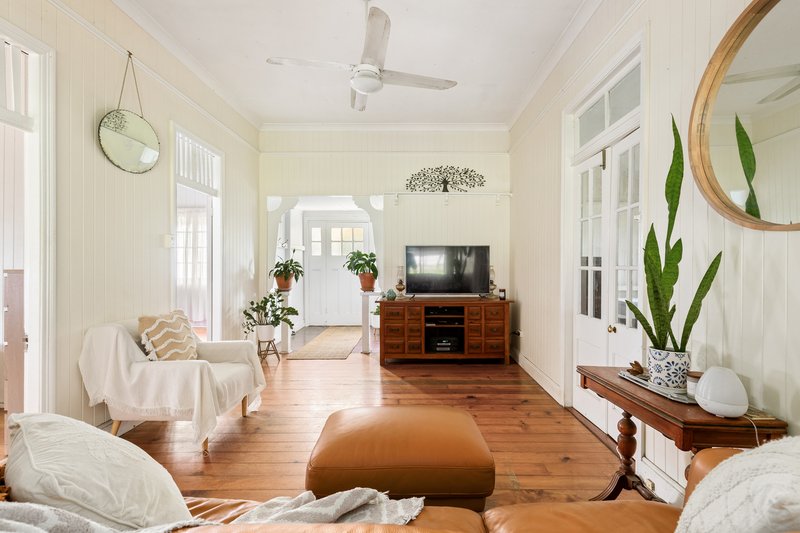Photo - 68 Glenalva Terrace, Enoggera QLD 4051 - Image 3