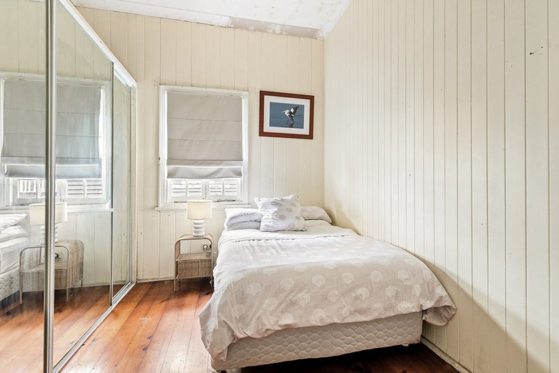 Photo - 68 Glenalva Terrace, Enoggera QLD 4051 - Image 10