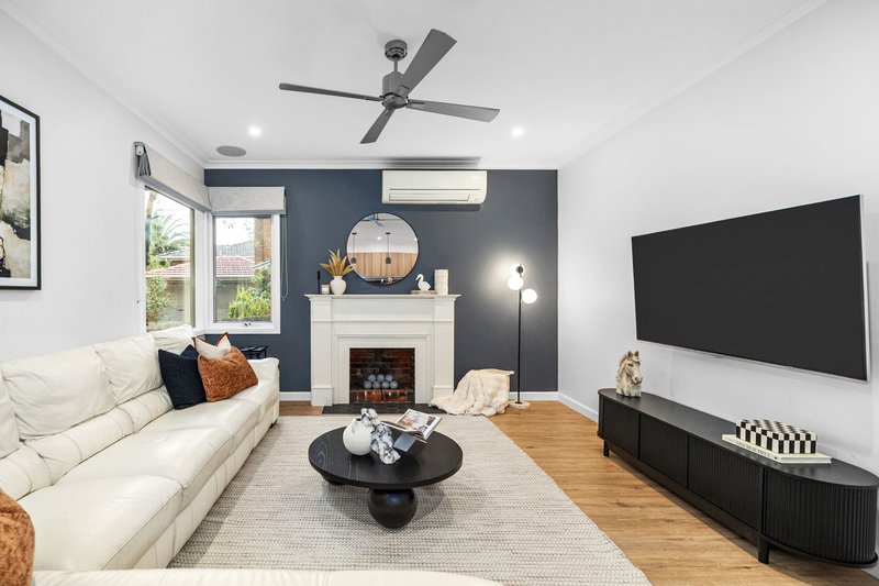 Photo - 68 Glenfern Road, Ferntree Gully VIC 3156 - Image 3