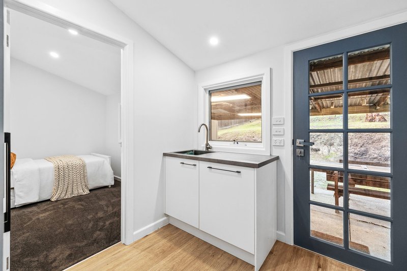 Photo - 68 Glenfern Road, Ferntree Gully VIC 3156 - Image 16