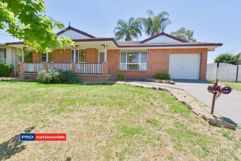 68 Glengarvin Drive, Tamworth NSW 2340