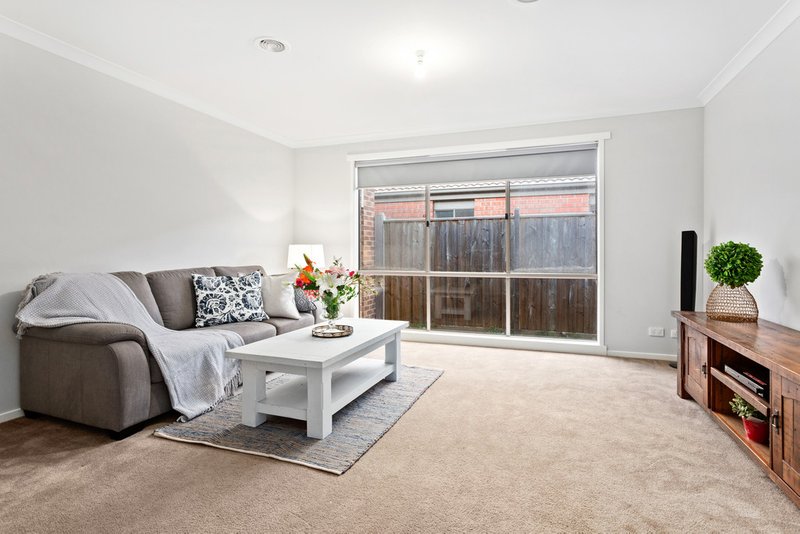 Photo - 68 Greendale Boulevard, Pakenham VIC 3810 - Image 3