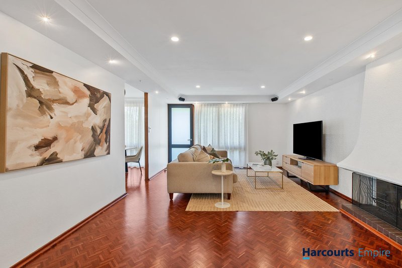 Photo - 68 Hale Road, Wembley Downs WA 6019 - Image 4