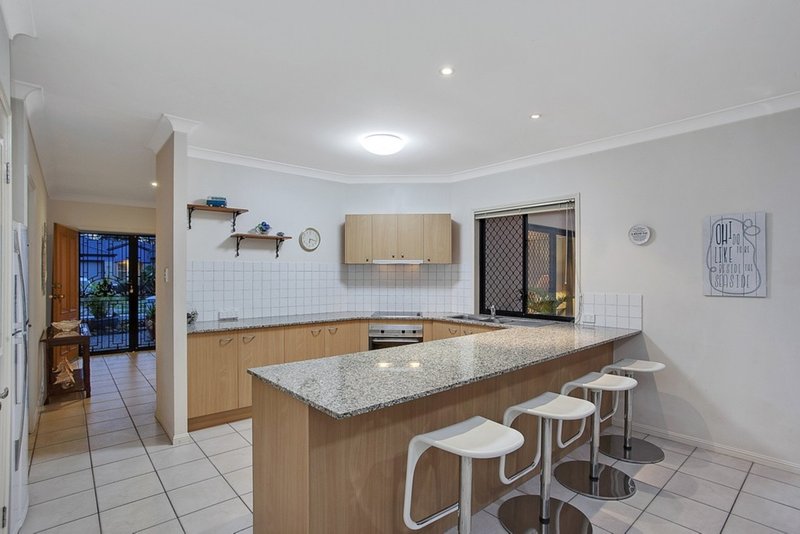 Photo - 68 Harrier Drive, Burleigh Waters QLD 4220 - Image 10