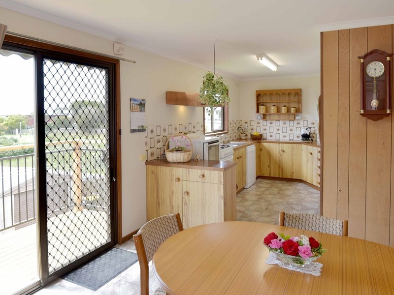 Photo - 68 Harvey Road, St Leonards VIC 3223 - Image 7