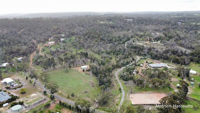 Photo - 68 Higgins Road, Gidgegannup WA 6083 - Image 21