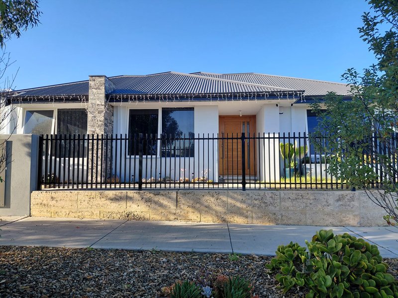 Photo - 68 Impressions Drive, Eglinton WA 6034 - Image 1