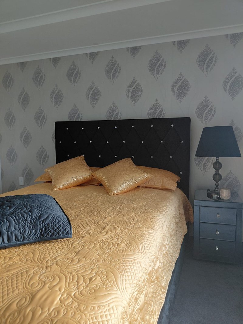 Photo - 68 Impressions Drive, Eglinton WA 6034 - Image 3