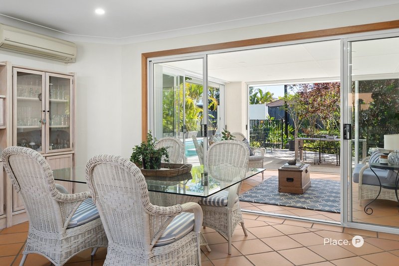 Photo - 68 Kirra Place, Carindale QLD 4152 - Image 7