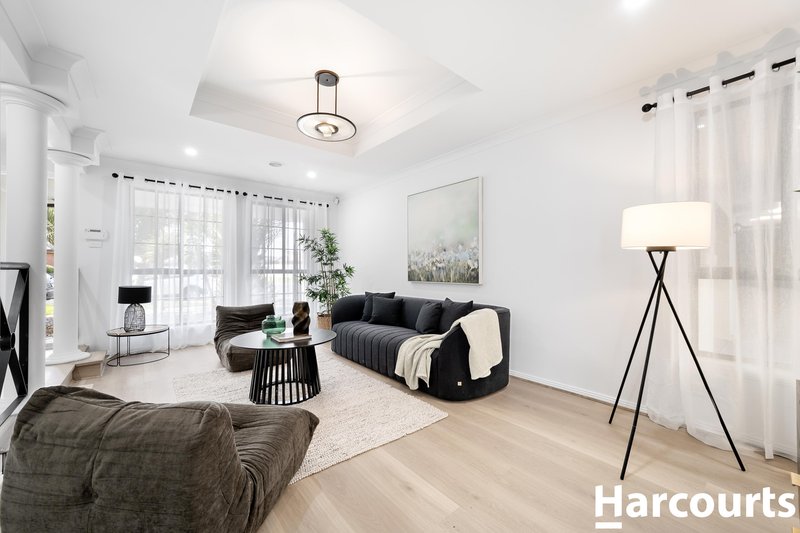 Photo - 68 Knightsbridge Avenue, Altona Meadows VIC 3028 - Image 3