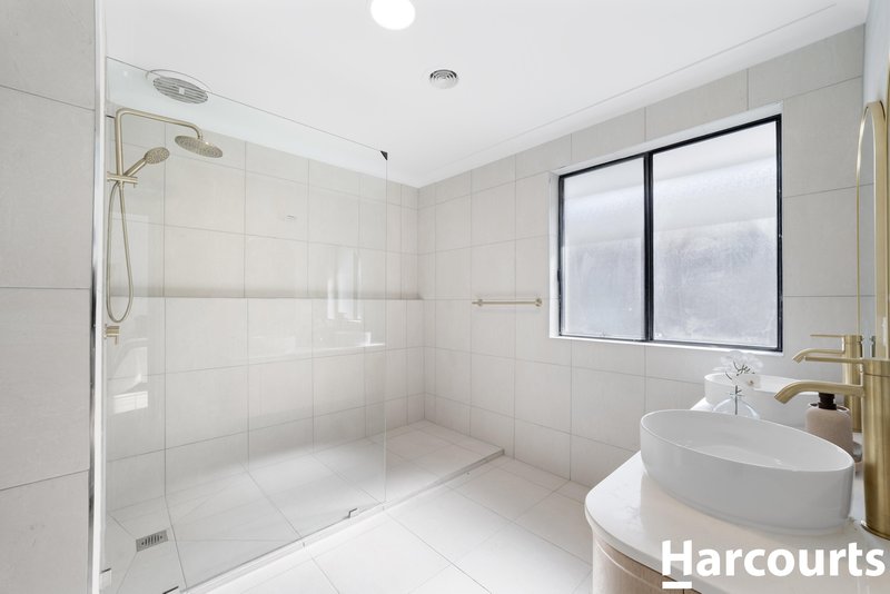 Photo - 68 Knightsbridge Avenue, Altona Meadows VIC 3028 - Image 9