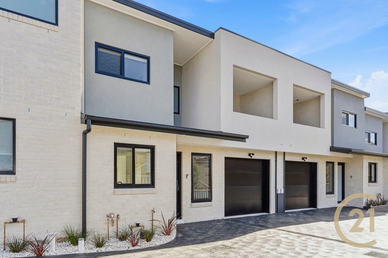 Photo - 6/8 Lang Road, Casula NSW 2170 - Image 16
