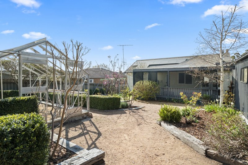 Photo - 68 Lansdowne Street, Goulburn NSW 2580 - Image 11