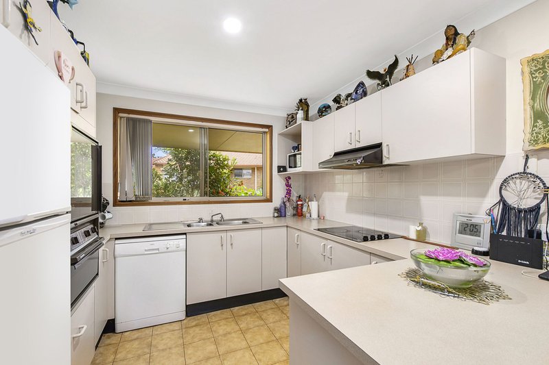 Photo - 6/8 Leura Place, Port Macquarie NSW 2444 - Image 5