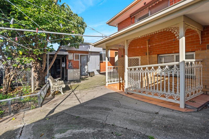 Photo - 68 Lincoln Drive, Thomastown VIC 3074 - Image 7