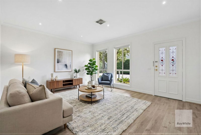 Photo - 6/8 Lorraine Court, Hillside VIC 3037 - Image 3