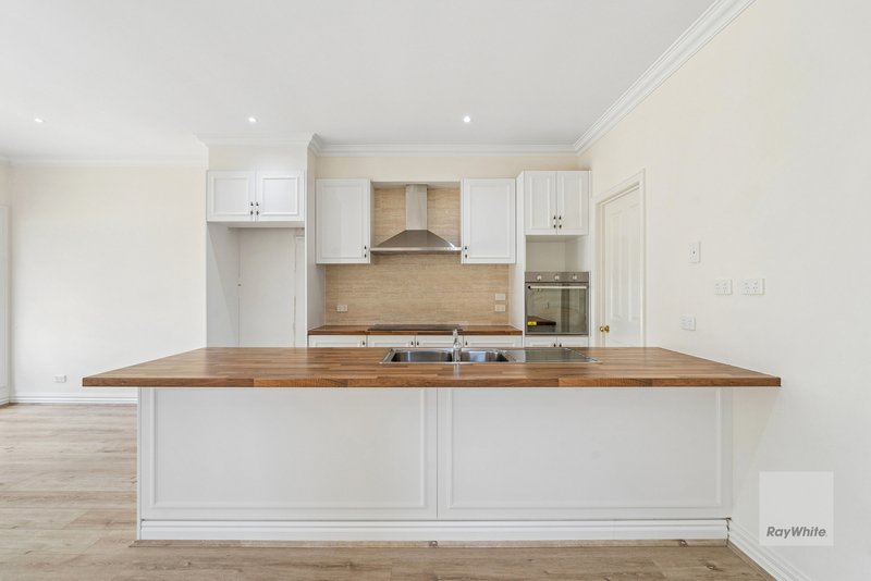 Photo - 6/8 Lorraine Court, Hillside VIC 3037 - Image 5
