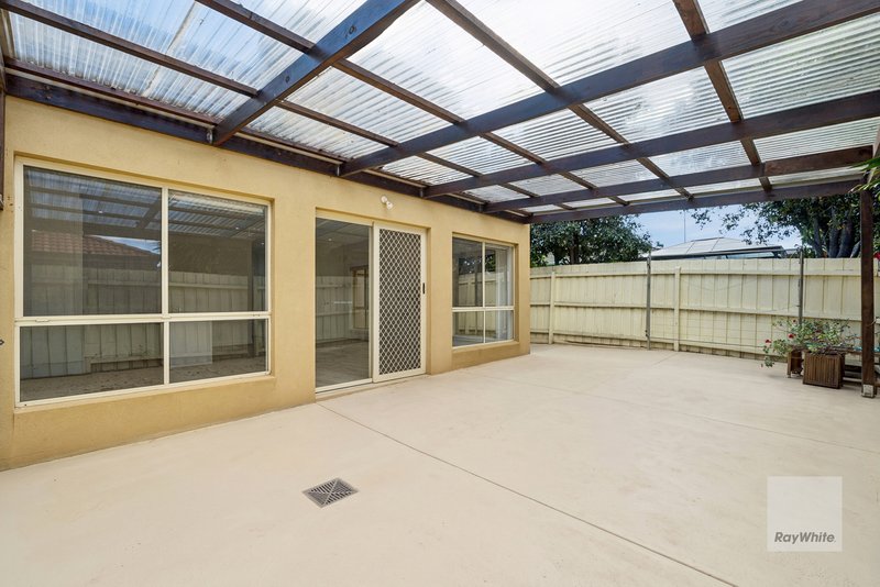 Photo - 6/8 Lorraine Court, Hillside VIC 3037 - Image 11