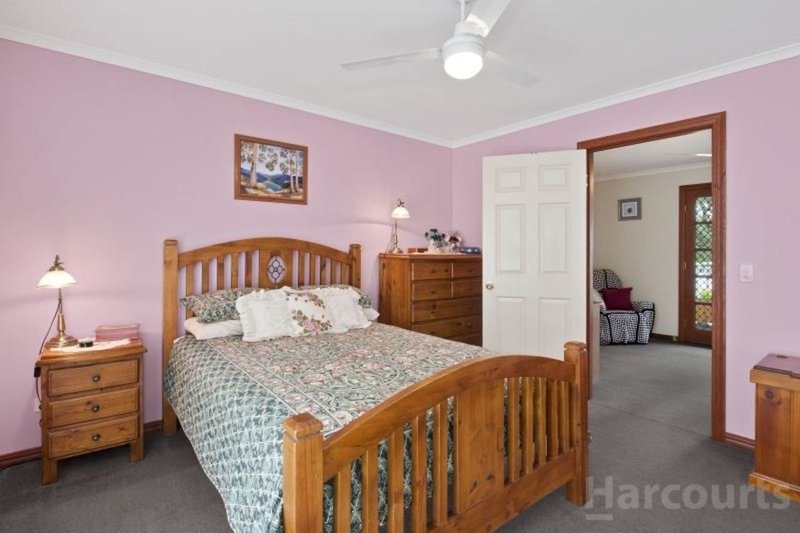 Photo - 68 Luttet Street, Creswick VIC 3363 - Image 5