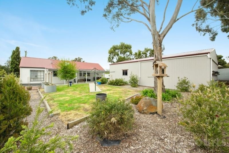 Photo - 68 Luttet Street, Creswick VIC 3363 - Image 16